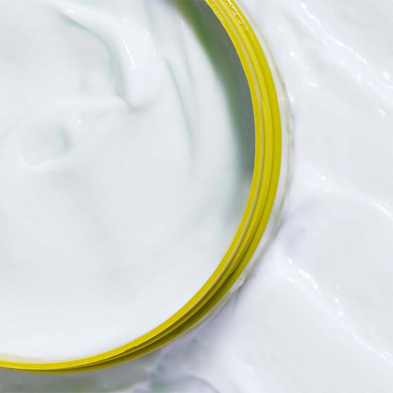 umberto-giannini_Hair-Repair-Urgent-Repair-Deep-Conditioning-Treatment_5060472671530_b